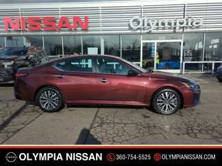 Used 2024 Nissan Altima 2.5 SV image 1