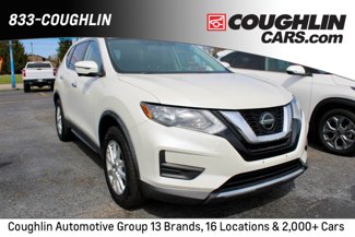 Used 2018 Nissan Rogue SV w/ Premium Package image 1