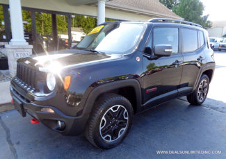 Used 2015 Jeep Renegade Trailhawk image 1