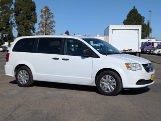 Used 2020 Dodge Grand Caravan SE image 1
