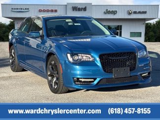New 2023 Chrysler 300 Touring L image 1