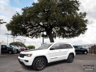 Used 2020 Jeep Grand Cherokee Trailhawk image 1