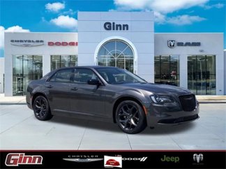 Certified 2023 Chrysler 300 Touring w/ Sport Appearance Package image 1