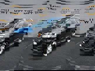 Used 2020 Ford Edge SE image 1