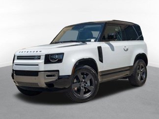 Used 2024 Land Rover Defender 90 X-Dynamic SE image 1