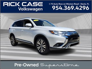 Used 2019 Mitsubishi Outlander SEL image 1
