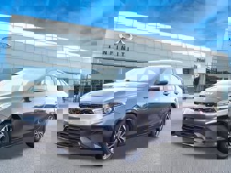 Used 2023 Kia Forte LXS image 1