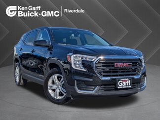Used 2024 GMC Terrain SLE image 1