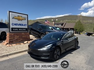 Used 2019 Tesla Model 3 Standard Range Plus image 1