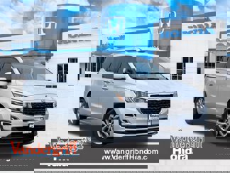 Used 2021 Kia Sedona EX image 1