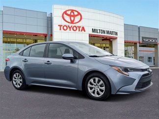 Certified 2023 Toyota Corolla LE image 1