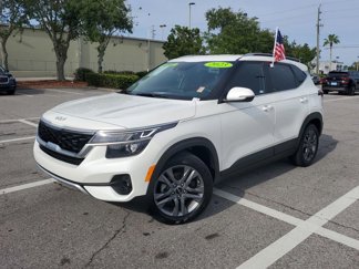 Used 2023 Kia Seltos S w/ Navigation Package image 1