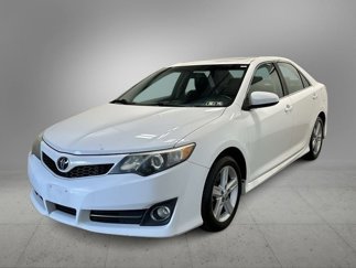 Used 2012 Toyota Camry SE image 1