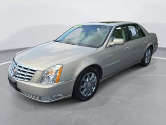 Used 2008 Cadillac DTS image 1