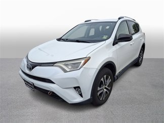 Used 2016 Toyota RAV4 LE image 1