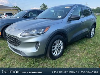 Used 2022 Ford Escape SE w/ Cold Weather Package image 1