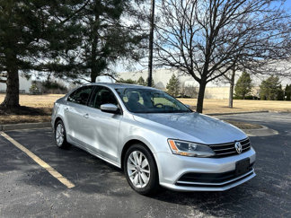 Used 2015 Volkswagen Jetta SE image 1