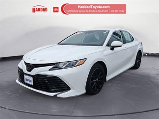 Used 2020 Toyota Camry LE image 1