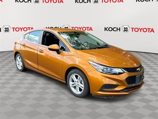 Used 2017 Chevrolet Cruze LT w/ Convenience Package image 1