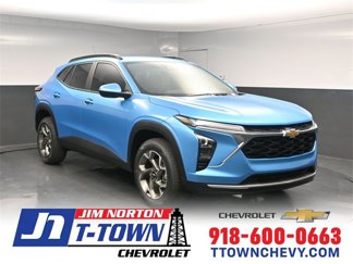 New 2025 Chevrolet Trax LT w/ Driver Confidence Package image 1