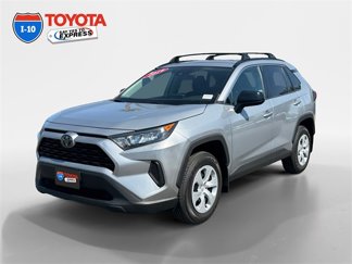Used 2019 Toyota RAV4 LE image 1