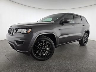 Used 2018 Jeep Grand Cherokee Altitude image 1