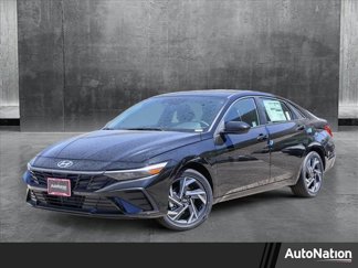New 2025 Hyundai Elantra SEL image 1