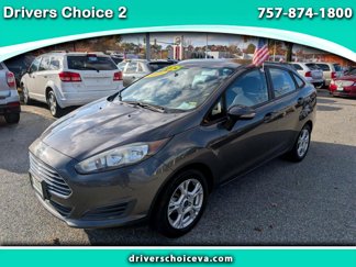 Used 2015 Ford Fiesta SE image 1