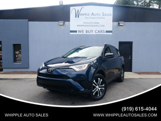 Used 2018 Toyota RAV4 LE image 1