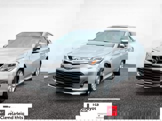 Used 2013 Toyota Avalon XLE image 1