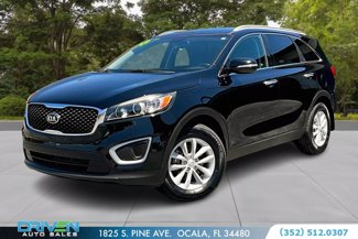 Used 2017 Kia Sorento LX w/ LX Convenience Package image 1