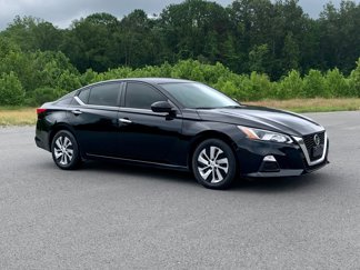 Used 2020 Nissan Altima 2.5 S image 1