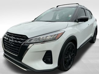 Used 2022 Nissan Kicks SR w/ Interior Electronics Package image 1