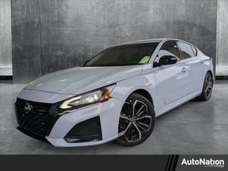 Used 2023 Nissan Altima 2.5 SR image 1