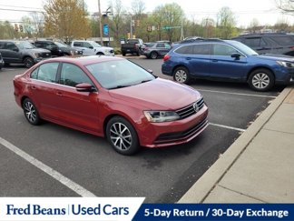 Used 2017 Volkswagen Jetta SE image 1