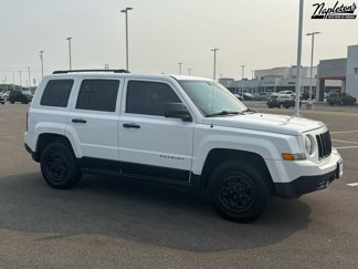 Used 2016 Jeep Patriot Sport image 1