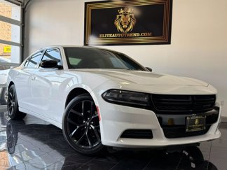 Used 2019 Dodge Charger SXT image 1