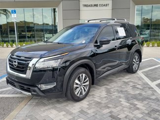 Used 2024 Nissan Pathfinder SL image 1