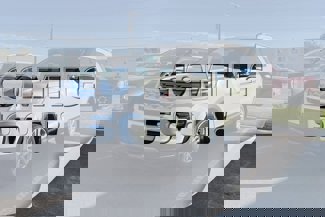 Used 2018 Ford Explorer XLT w/ Equipment Group 202A image 1