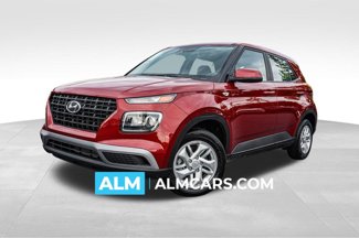Used 2025 Hyundai Venue SE image 1