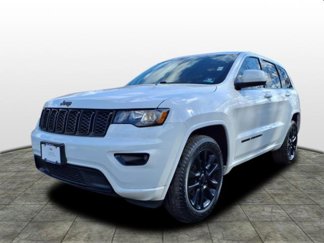 Used 2019 Jeep Grand Cherokee Altitude image 1