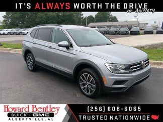 Used 2020 Volkswagen Tiguan SE image 1