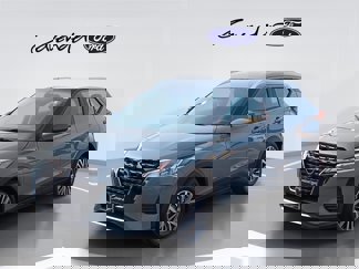 Used 2024 Nissan Kicks SV image 1