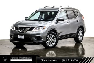Used 2016 Nissan Rogue SV image 1