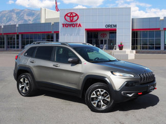 Used 2017 Jeep Cherokee Trailhawk image 1