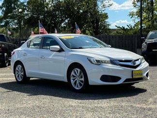Used 2016 Acura ILX image 1