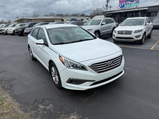 Used 2015 Hyundai Sonata SE image 1
