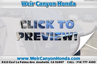 Used 2019 Hyundai Santa Fe SE image 1