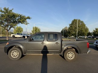 Used 2014 Nissan Frontier SV image 1