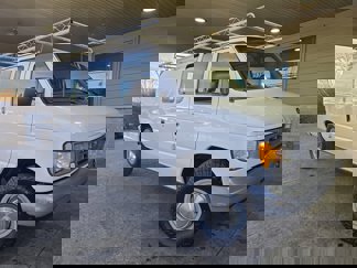 Used 2001 Ford E-250 and Econoline 250 Extended image 1
